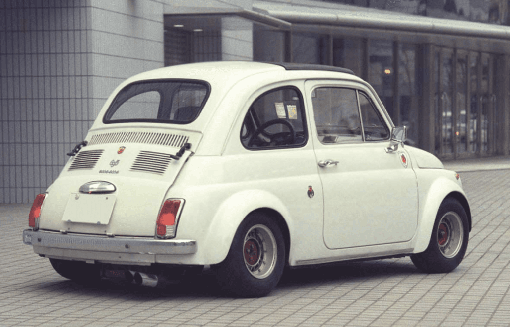 フィアット・アバルト 695/695 SS – 110F/110F/L【小さなサソリが本気を出した到達点】